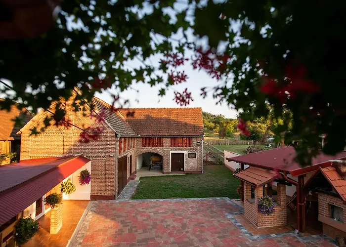 Salas 318 - B&B Farm Experience